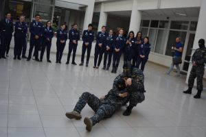 Tehnicile de autoapărare şi acordare de prim-ajutor, prezentate studenţilor suceveni