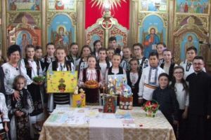 „Vestitorii bucuriei Învierii Domnului”, la Biserica „Sfinţii Apostoli Petru şi Pavel” din Luduş