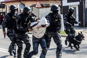 Cooperare poliţienească internaţională în operaţiunea “TRIVIUM”. Zeci de infractori reţinuţi, bunuri ilicite, confiscate