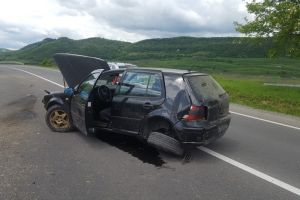 FOTO Accident la Târnava – Două persoane sunt rănite