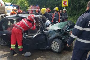 DN 72 – 3 victime în urma unui accident. Traficul este blocat