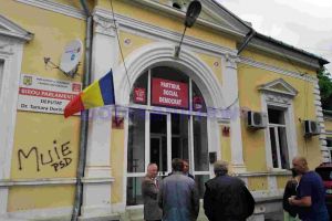 Anchetă a Poliţiei în cazul mesajelor obscene de pe sediul PSD Botoşani