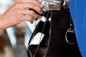 Hoaţa s-a împăcat cu păgubita