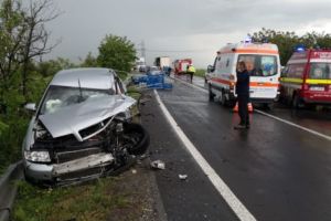 Şoferul de TIR a provocat CARAMBOL la ALBOTA!