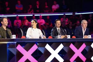 O tânără din Botoşani, la un pas să câştige 120.000 de euro. A ajuns în finala de la Românii au talent