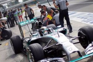 Formula 1 dominată de Mercedes. Hamilton va pleca primul