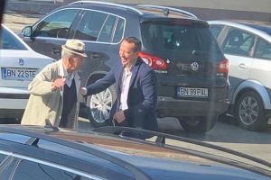 Procesul de votare în judeţ. Primari binevoitori, angajaţi puşi de pază în secţii (FOTO)