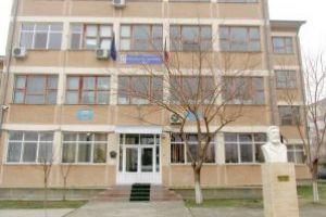 Burse pentru elevii bârlădeni