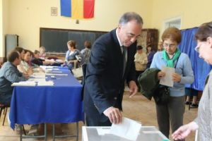 VIDEO, FOTO: Dorin Florea (ALDE), vot „pentru ce-i mai bine pentru ţara asta”