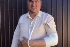 PSD Dolj: Preşedintele secţiei de votare din comuna Secu, prins în timp ce făcea campanie pentru PNL, l-a atacat pe primarul PSD cu pietre