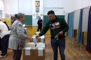 Prezenţă la vot, ora 14.00 – Sibiul este pe primul loc la Referendum!