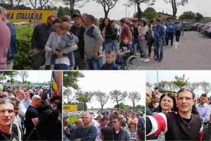 FOTO, VIDEO. Români din Alba, stabiliţi în străinătate, mesaj pentru concetăţeni, după ore de aşteptat la cozi pentru a vota: Îndemnăm pe toată lumea să iasă la vot!
