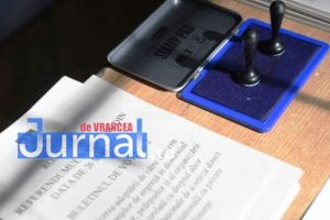 ULTIMĂ ORĂ: Scandal la o secţie de votare: un alegător a găsit lista semnată în dreptul numelui său, deşi el nu votase