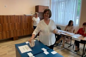 FOTO. Aurelia Fedorca, mesaj la ieşirea de la urne: ,,Am votat pentru o echipă de patrioţi”