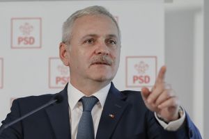 Dragnea dă vina pe ambasadori pentru cozile uriaşe – Liderul PSD a votat şi pentru referendum