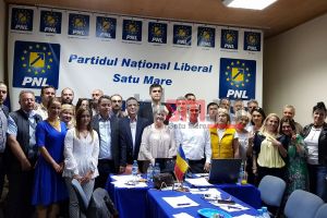 FOTO/VIDEO. Adrian Albu, după închiderea urnelor: Este o prezenţă istorică