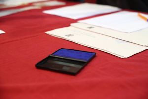 Prima neregulă majoră la o secţie de votare din oraş: a dispărut o ştampilă. Secţia a fost închisă