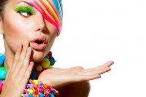 Când simţi că ţi se scufundă corăbiile, mergi la salon! Terapia prin culori te scoate din depresie