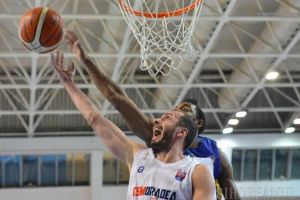 Începe finala Ligii Naţionale de baschet: CSM CSU Oradea dă luni seara prima bătălie la Sibiu