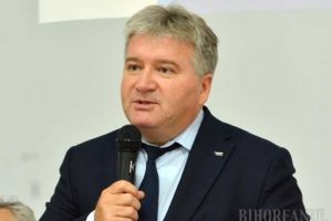 Retrospectiva săptămânii, prin ochii lui Bihorel: Dezvăluirile lui Barney la Zilele Carierei