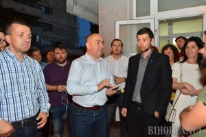 Liberalii, câştigători detaşaţi în Oradea şi în Bihor după numărarea a peste 90% din voturile de duminică