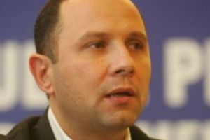 Partidul Naţional Țărănesc solicită interzicerea Facebook în România. Breaking News!