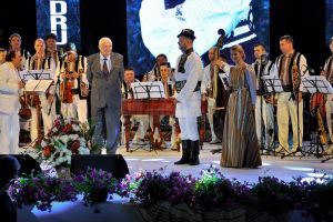 Spectacolul aniversar Alexandru Brădăţan a transformat Suceava în „capitala folclorului ...