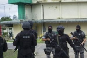 Ţară fruntaşă în fotbalişti de valoare şi deţinuţi. Într-o închisoare se băteau ca chiorii. Prim bilanţ: 15 morţi