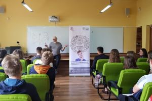 Proiectul Antrenat de Majorat a ajuns la aproape 200 de liceeni din oraşul Timişoara