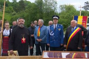 VIDEO: Osemintele domnitorului Mihai Viteazul, sabia lui Ștefan cel Mare şi Icoana Maicii Domnului de la Meteora au poposit la Abrud