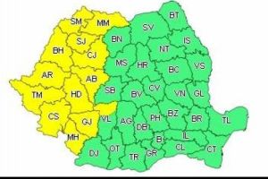 COD GALBEN de ploi şi vijelii în Alba şi alte 11 judeţe: Descărcări electrice, intensificări ale vântului şi grindină, până miercuri seara