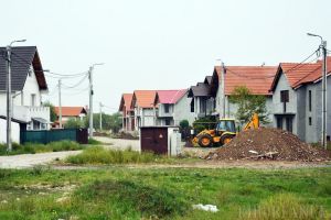Vând teren! Municipalitatea orădeană scoate la licitaţie încă 25 de locuri de casă în cartierul Tineretului