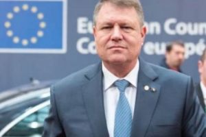 Klaus Iohannis, lansare de carte cu sesiune de autografe la Bookfest