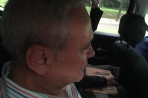 FOTO Dragnea a creat o diversiune – A plecat spre poliţie cu altă maşină