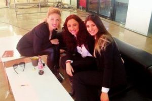 O celebră cântăreaţă de la noi, umilită de fani. Nimeni nu a vrut să asculte hit-urile ei. Ce gest a făcut artista  