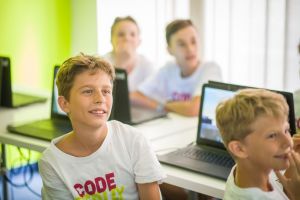 Logiscool, scoala de programare si robotica pentru copii si adolescenti, vine in Constanta:  Vara aceasta, statul la calculator“ devine util