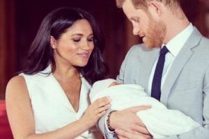 Prinţul Harry şi Meghan de Sussex caută dădacă