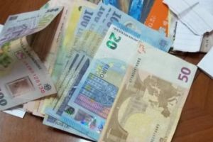 Vor fi puse în circulaţie noi bancnote. BCE a făcut marele anunţ