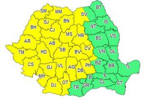Informare meteo: Meteorologii au anuntat averse cu caracter torential, descarcari electrice, vant si grindina