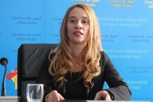 O fostă judecătoare de la Sibiu în completul care l-a condamnat pe Dragnea.  Ea a avut opinie separată