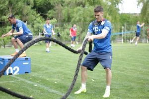 Tricolorii lucrează la forţă şi posesie