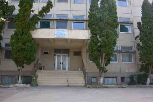 S-a semnat contractul pentru continuarea lucrărilor la Centrul multifuncţional Ocna Mureş. Va avea trei specialităţi – medicină internă, pediatrie şi obstetrică-ginecologie