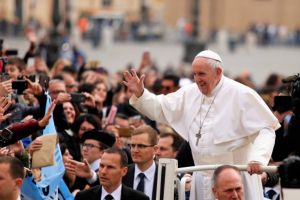 Miercurea Ciuc: Intră în vigoare restricţii cu privire la securitatea persoanei Sanctităţii Sale