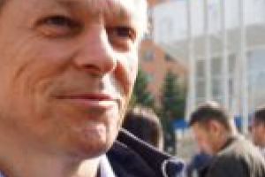 Dacian Cioloş: „Ne vom pregăti ca să aibă şi cărăşenii posibilitatea să aleagă oameni competenţi la alegerile care urmează!”