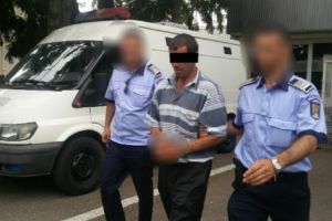 BĂRBAT VIOLAT la HÂRSEŞTI!