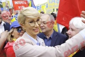 USR i-a „ţepuit” pe liberali. Candidatul comun pentru şefia Camerei Deputaţilor, doar un vis frumos