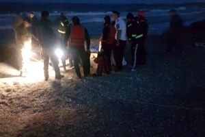 Un detasament de scafandri militari s-a alaturat operatiunilor de cautare a elevului militar disparut in mare