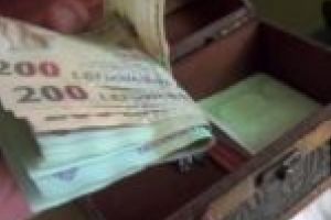 Înşelată în plină noapte! O lugojeancă a rămas fără 7.000 de lei prin metoda „Accidentul”