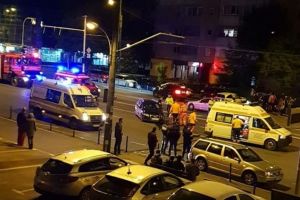 Accident provocat de un şofer băut pe Bulevardul Alexandru Vlahuţă. O persoană rănită şi patru maşini avariate