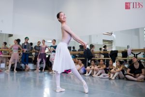 O nouă premieră la Teatrul de Balet Sibiu – „Arlechinadaˮ se joacă de două ori în weekend